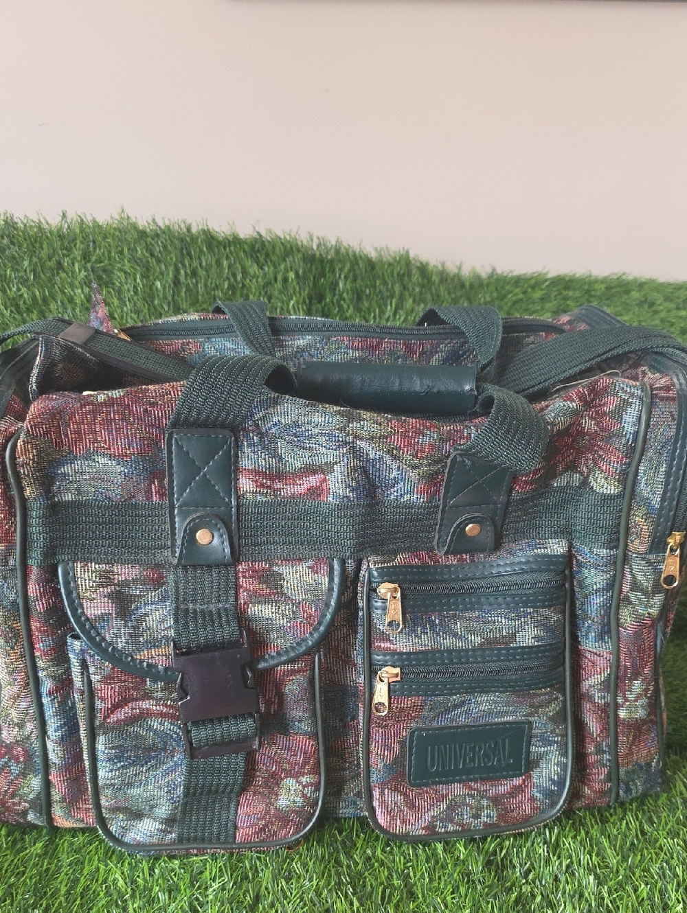 Universal Forest Green Tapestry Bag Vintage w/HEYS International Ltd Tag